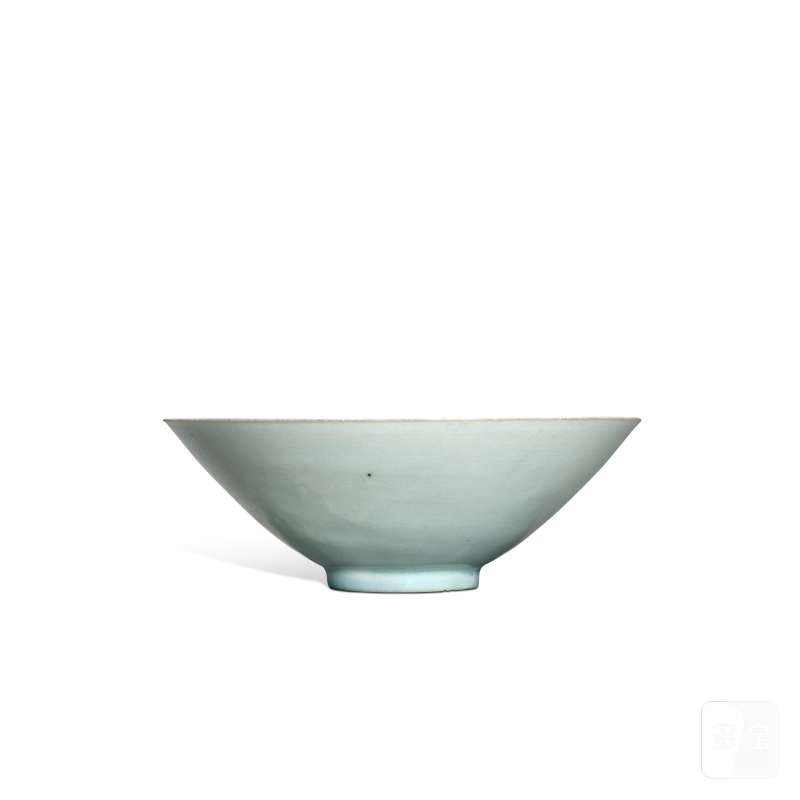 A qingbai-glazed carved 'peony' bowl, Southern Song dynasty | 南宋 青白牡丹紋盌 - 图4